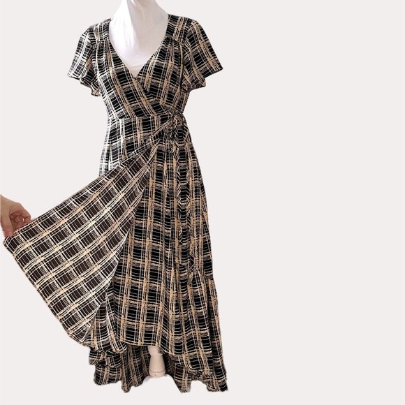 Urban Outfitters Black and White Plaid Midi Dress - Picture 3 of 13